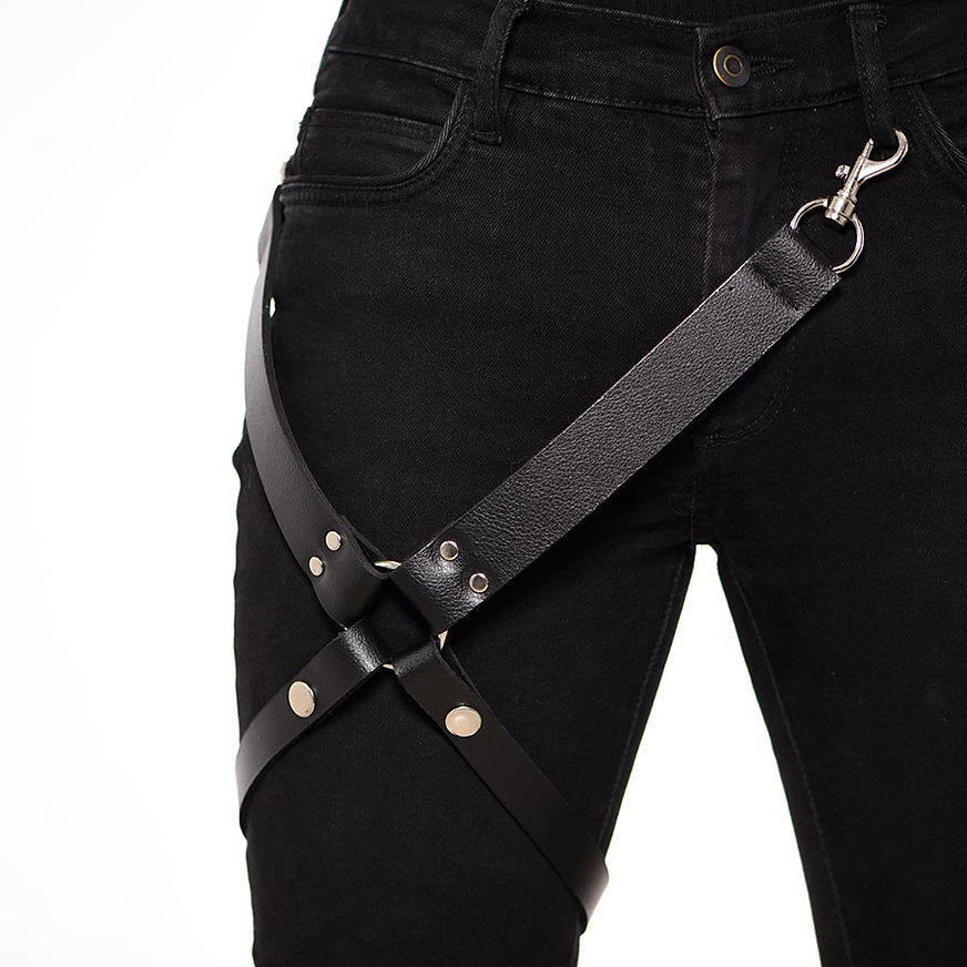 Harness cross of leg