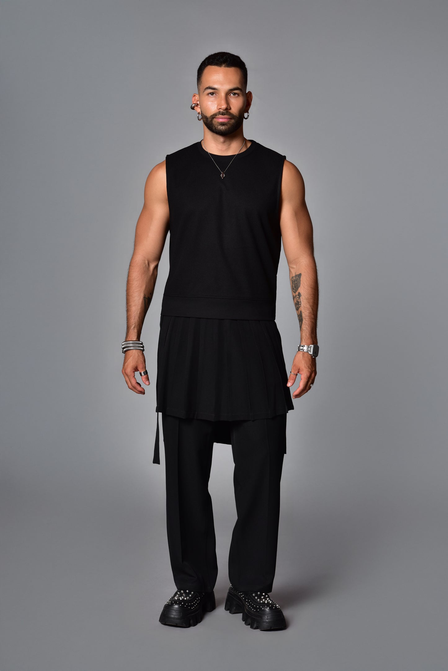 Camiseta crop top negra