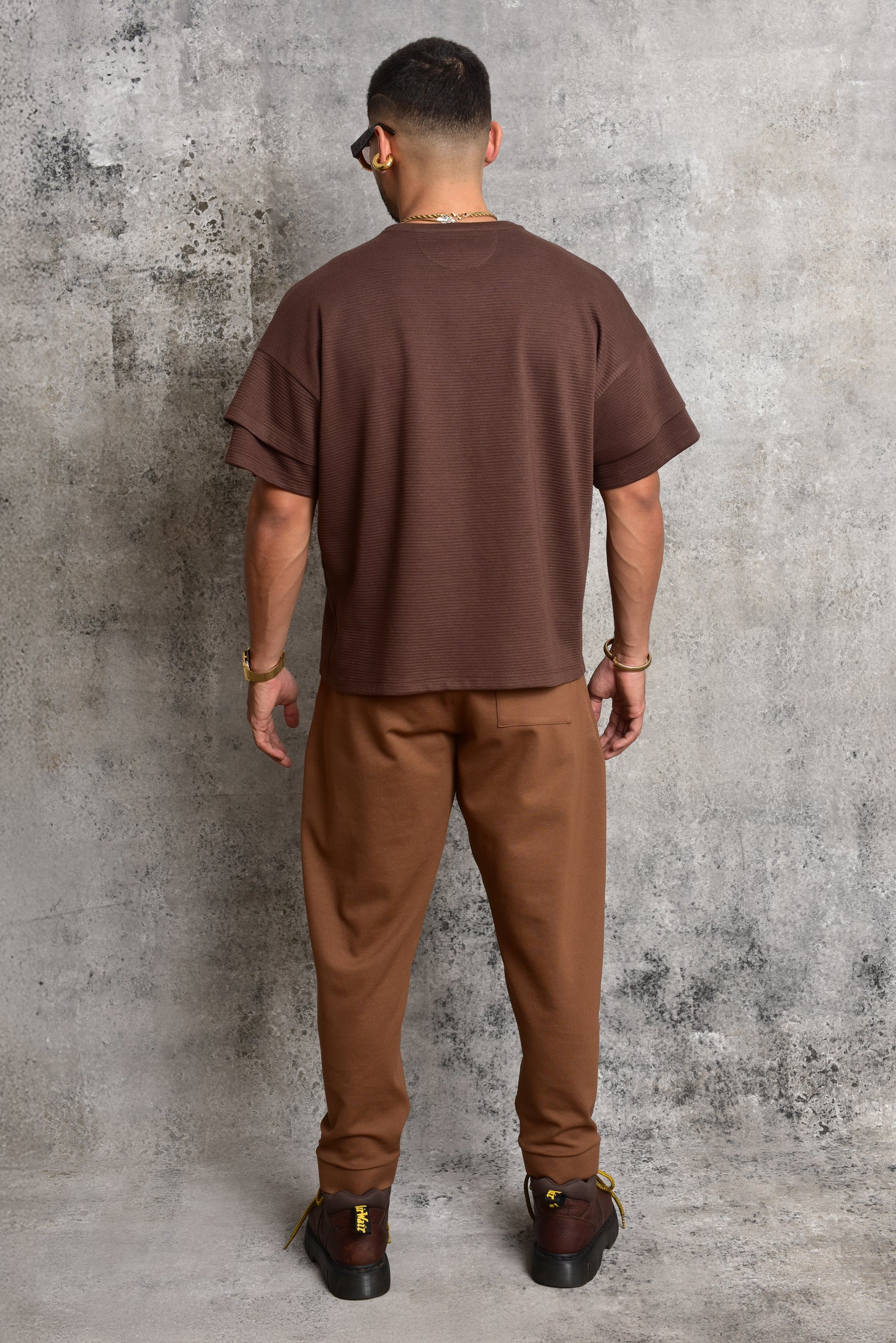 Camiseta oversize layering marron