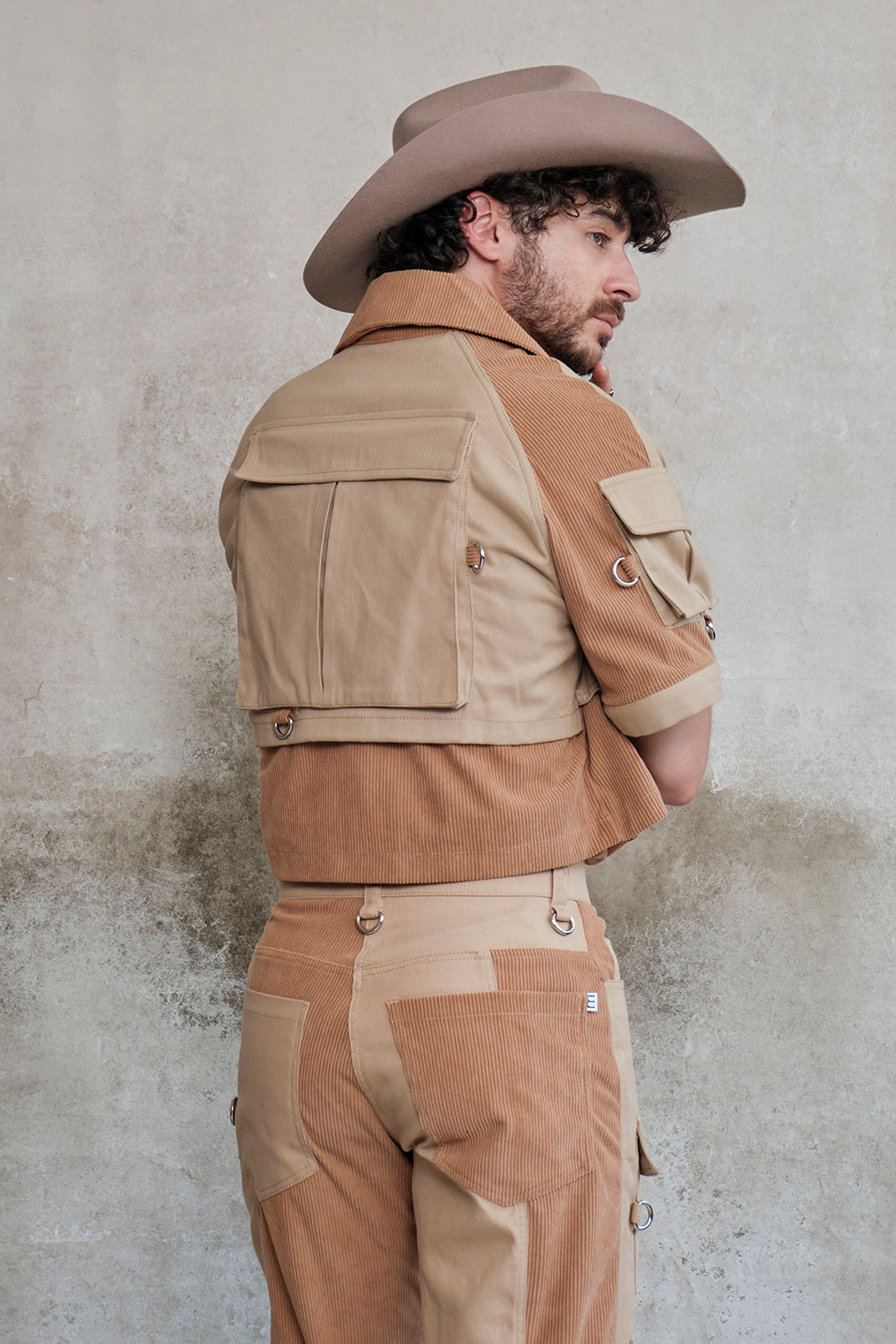 chaqueta cargo techwear