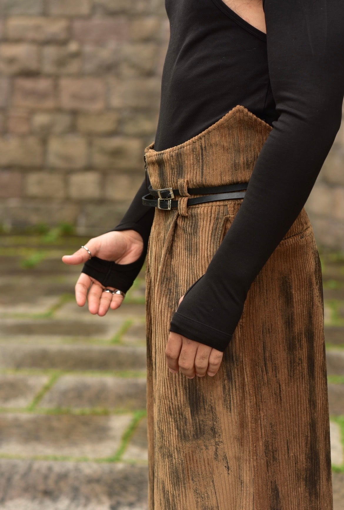 Buso cut out black