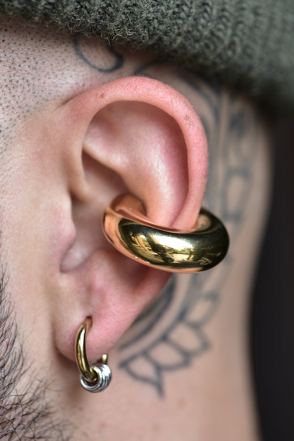 Oversized earcuff