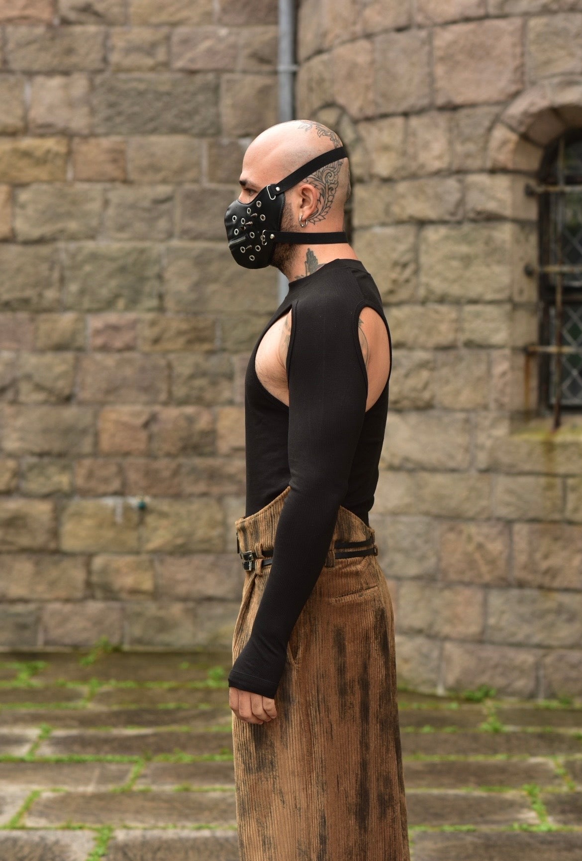 Buso cut out black