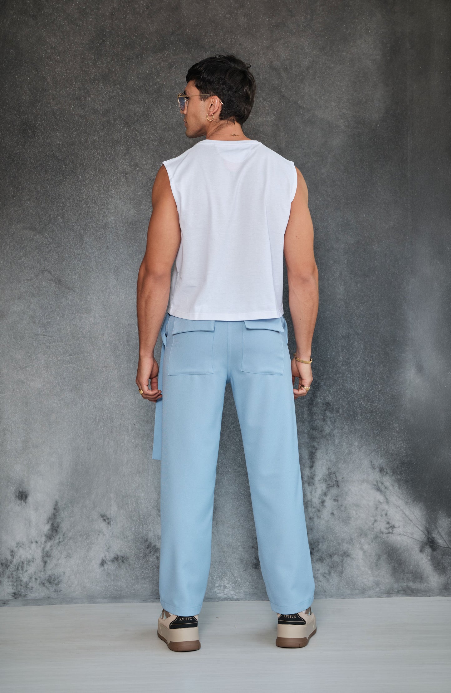 Camiseta sin mangas crop top blanca