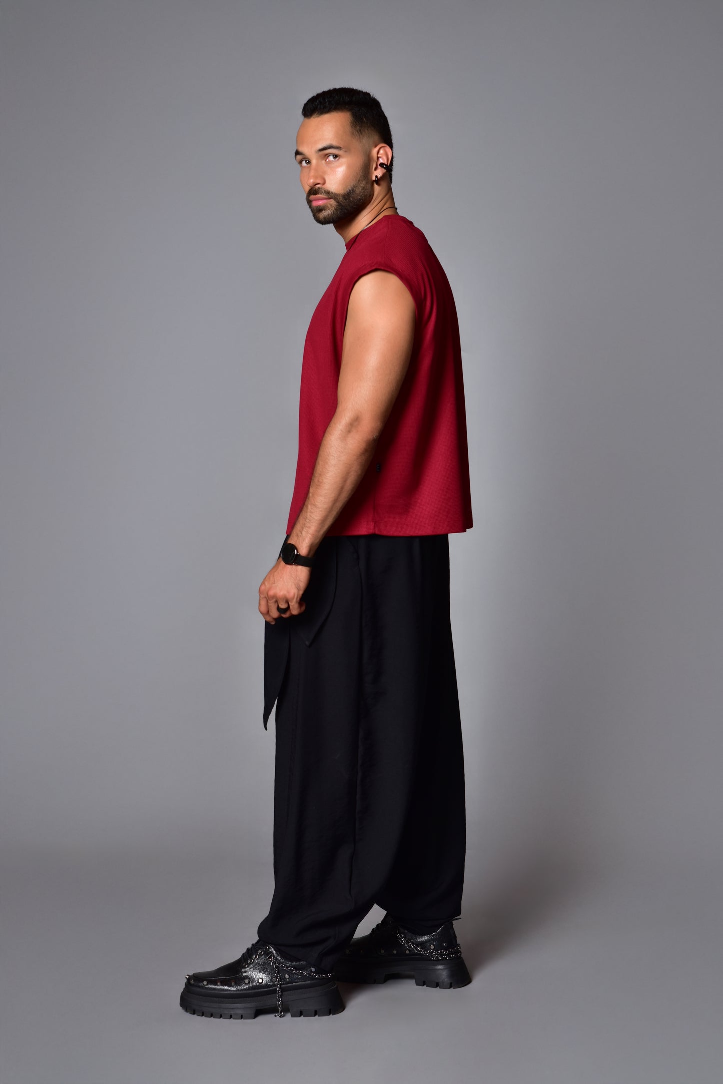 camiseta sleeve triad vinotinto