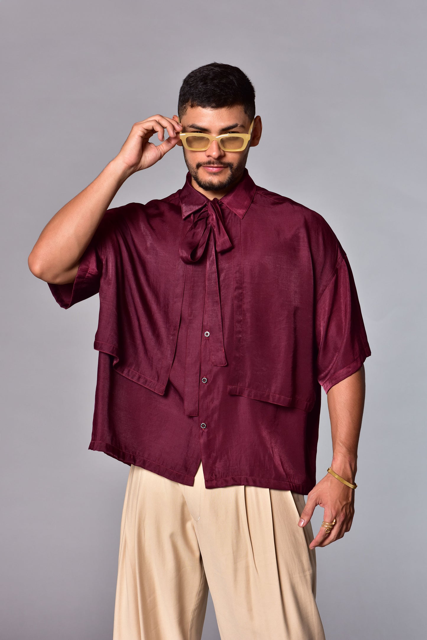 Camisa Boxy Fit crop top vinotinto