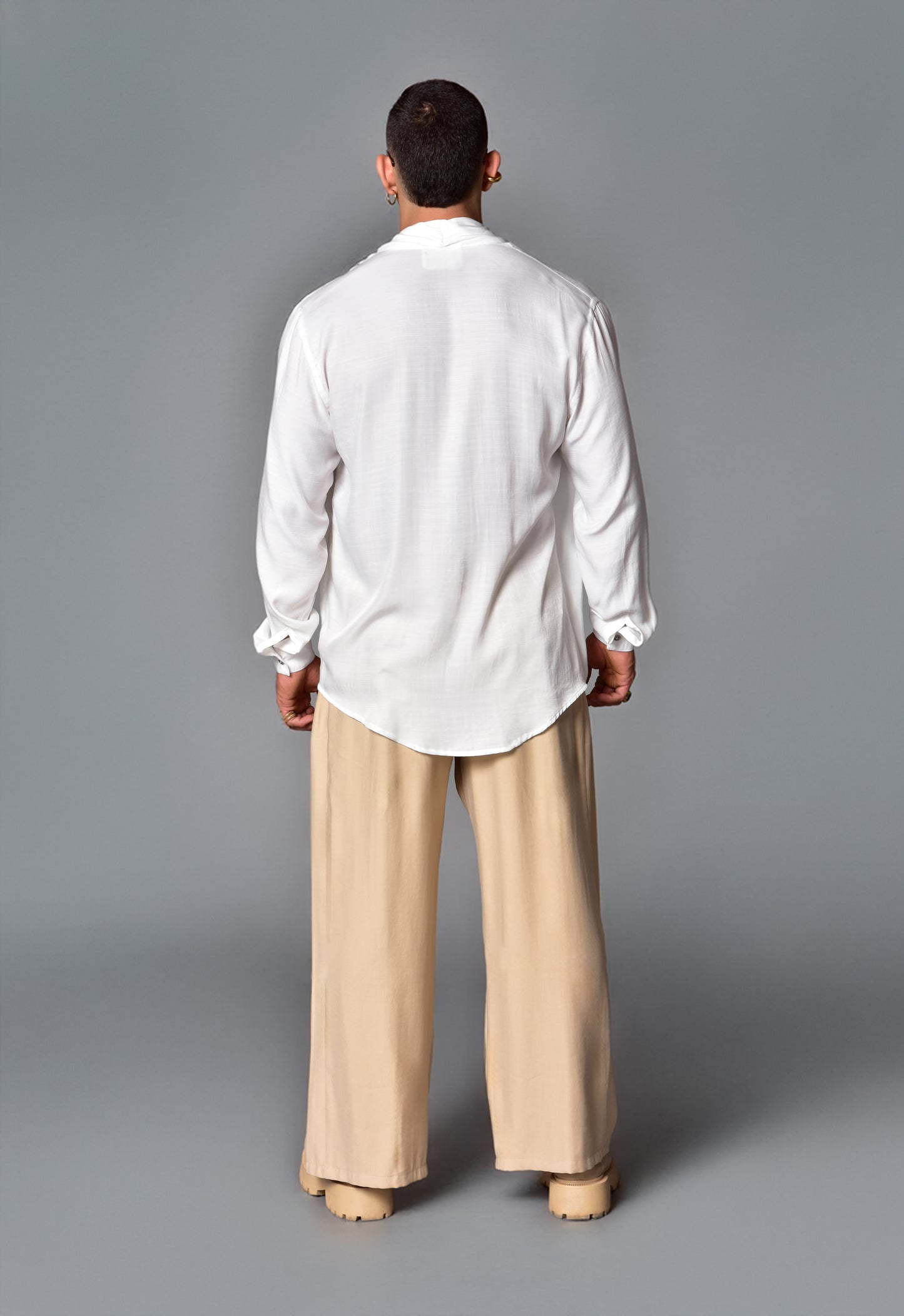 Camisa manga larga cuello cruzado