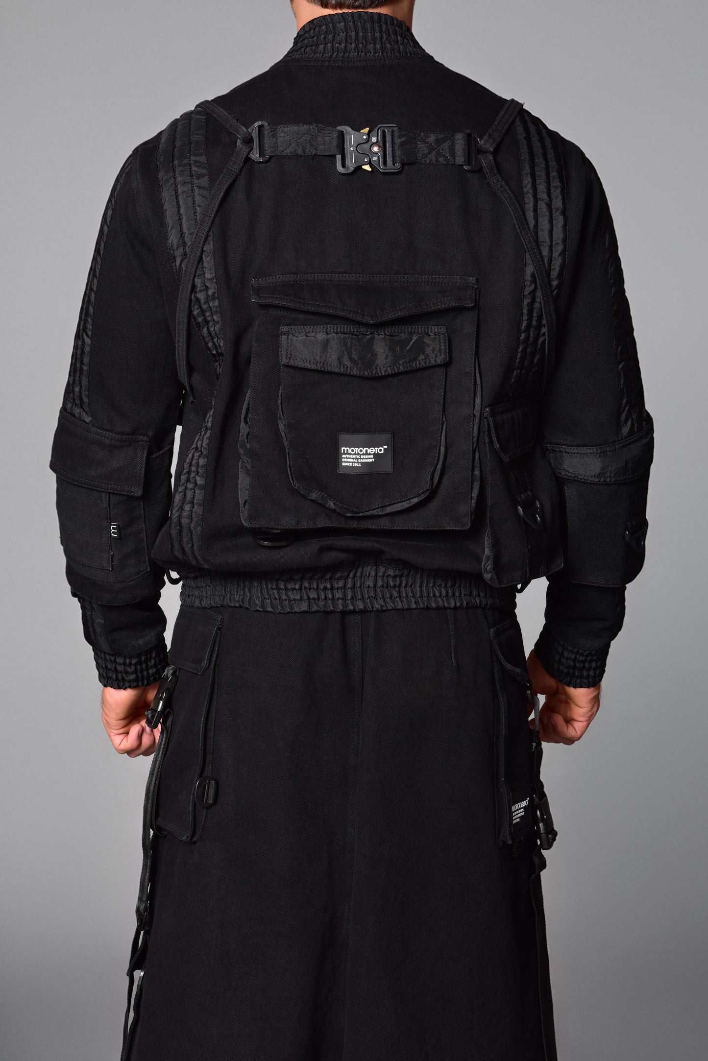 Chaqueta bomber Metal-Gear