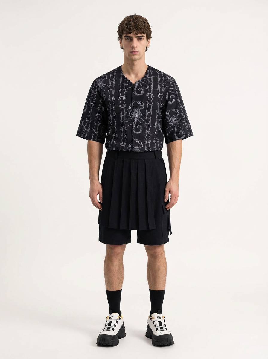 Camisa boxy fit estampada negra